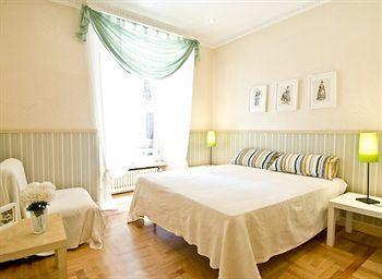 Old Town Apartments Рим Экстерьер фото